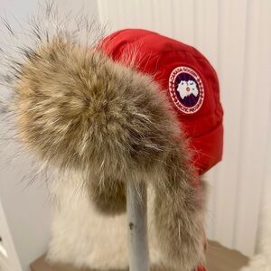 Canada Goose Red Trapper Aviator Hat XL Authentic.